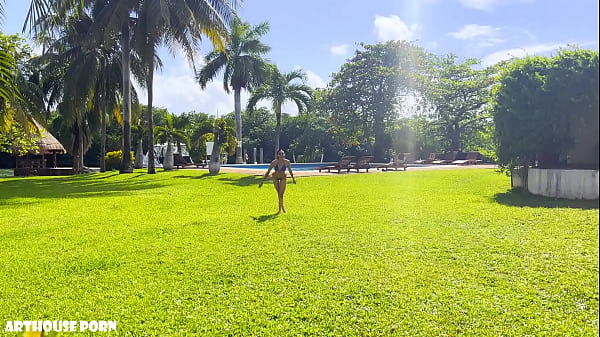 Petite Latina Violeta Grey Loves Sucking, Fucking, Oily Footjobs & Cum on Her Feet